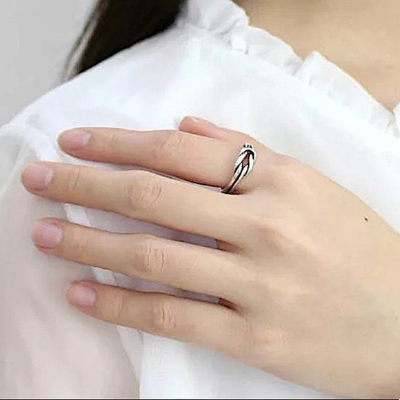 STERLING SILVER KNOT RING MINIMALIST - Picture 9 of 13